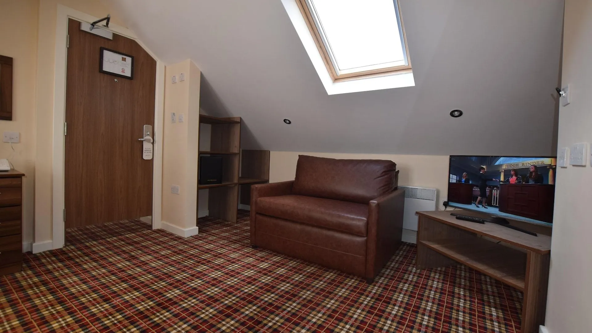 Lucky 8 Hotel Ilford